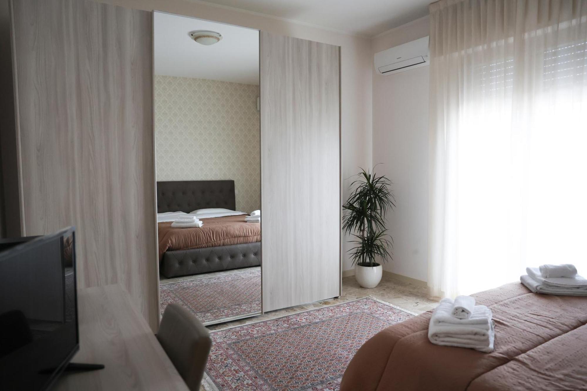 Blancohouse - Berto Luxury Rimini Centro Storico Apartman Kültér fotó