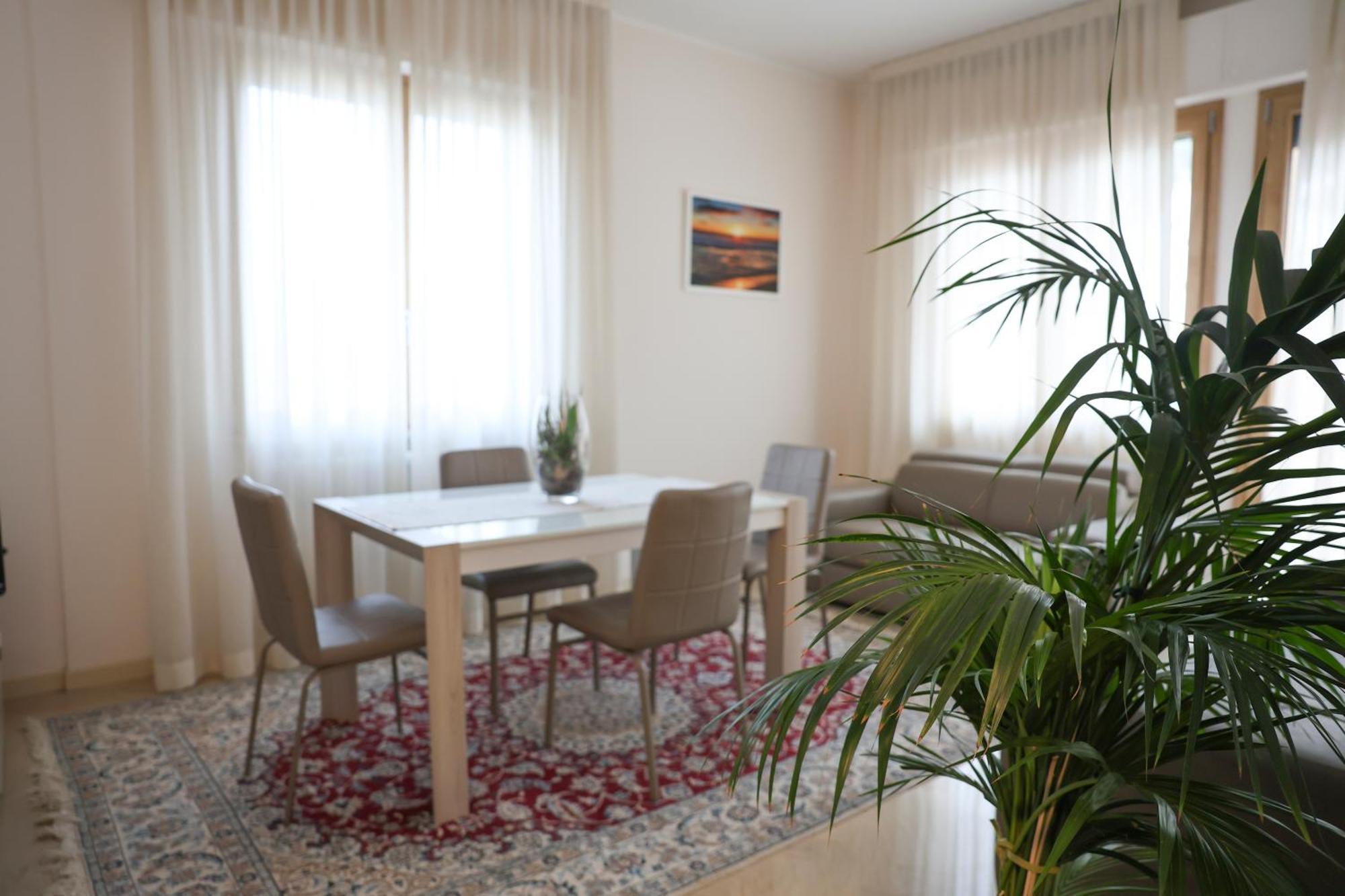 Blancohouse - Berto Luxury Rimini Centro Storico Apartman Kültér fotó