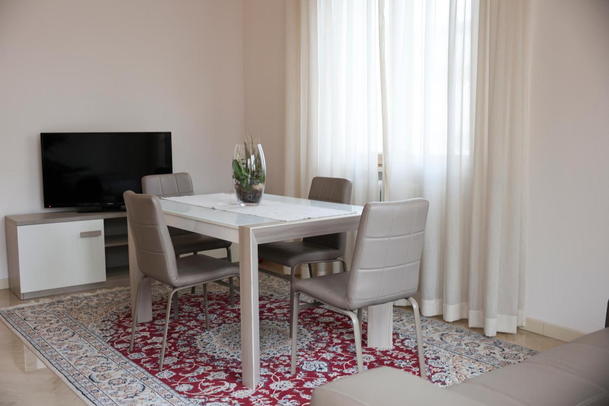 Blancohouse - Berto Luxury Rimini Centro Storico Apartman Kültér fotó